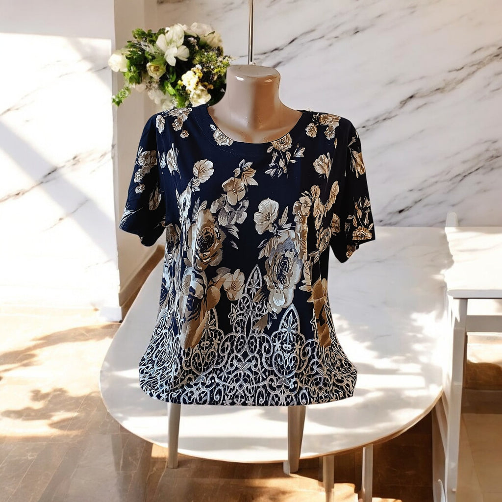 Bluză Casual-Elegantă – Model Rafinat cu Flori și Detalii Geometrice