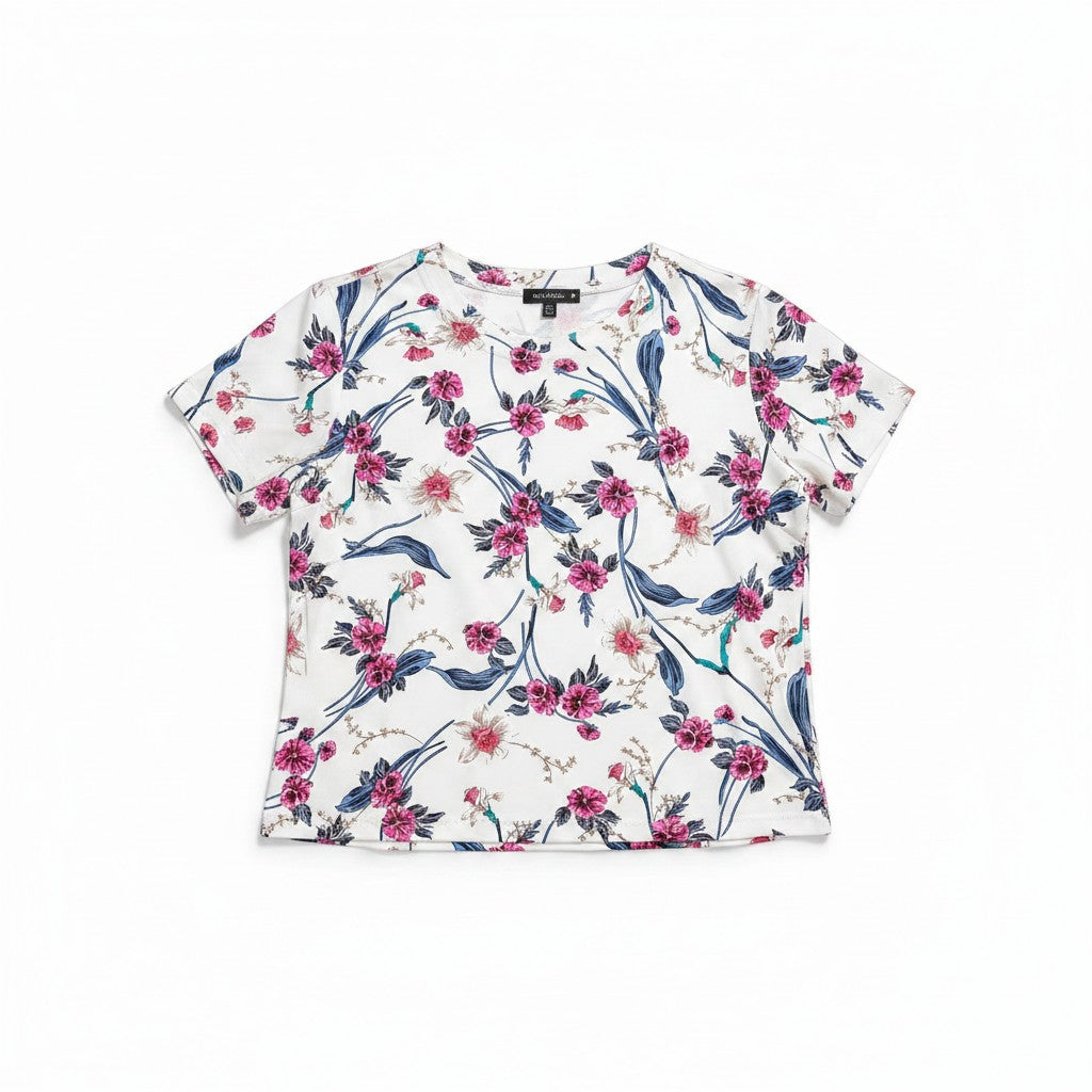 Bluză casual cu mânecă scurtă, de damă alb cu imprimeu floral roz și bleumarin – Blossom Breeze