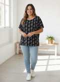 Bluza Stellar Floral – Confort și Stil Silk-Minimalist Bloom