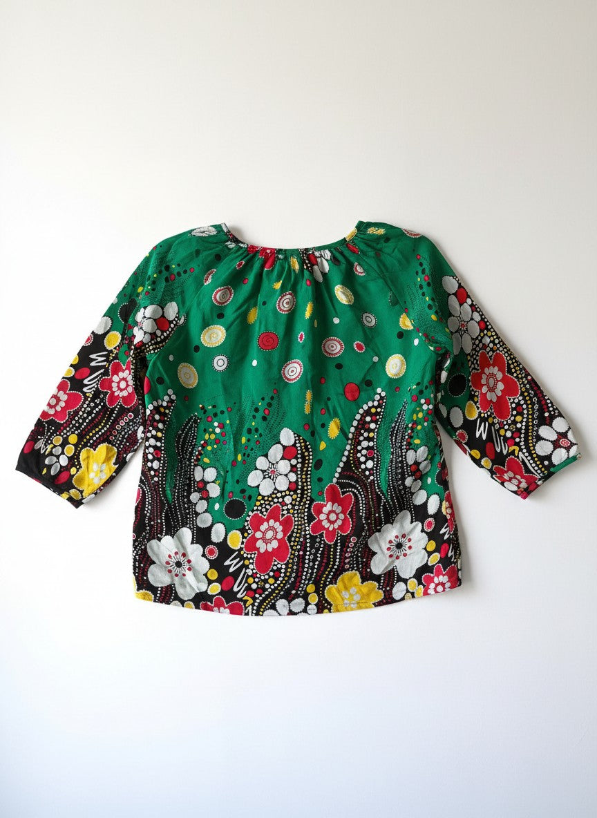 Bluză din rayon mătăsos cu croială peasant, șnur cu ciucuri si broderie florală unică