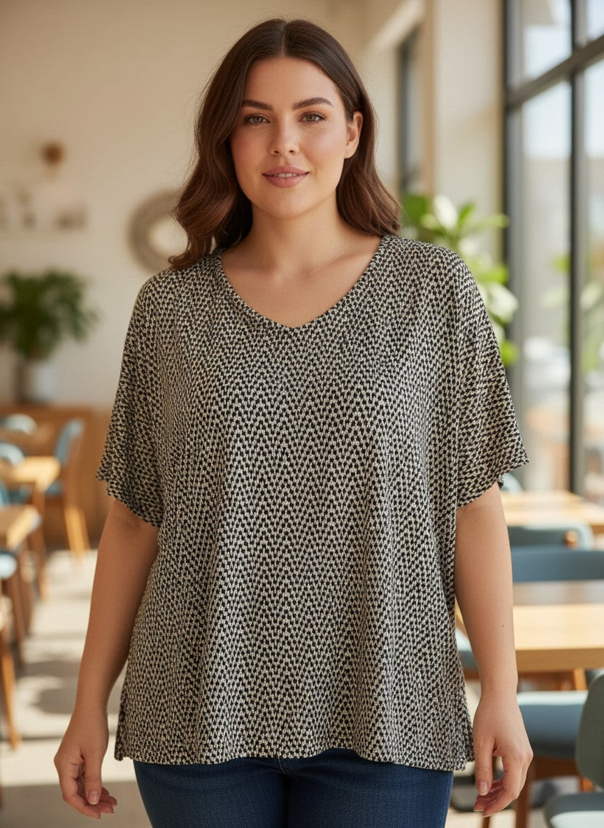 Bluza Urban Grid – Confort și Stil Neutral Harmony