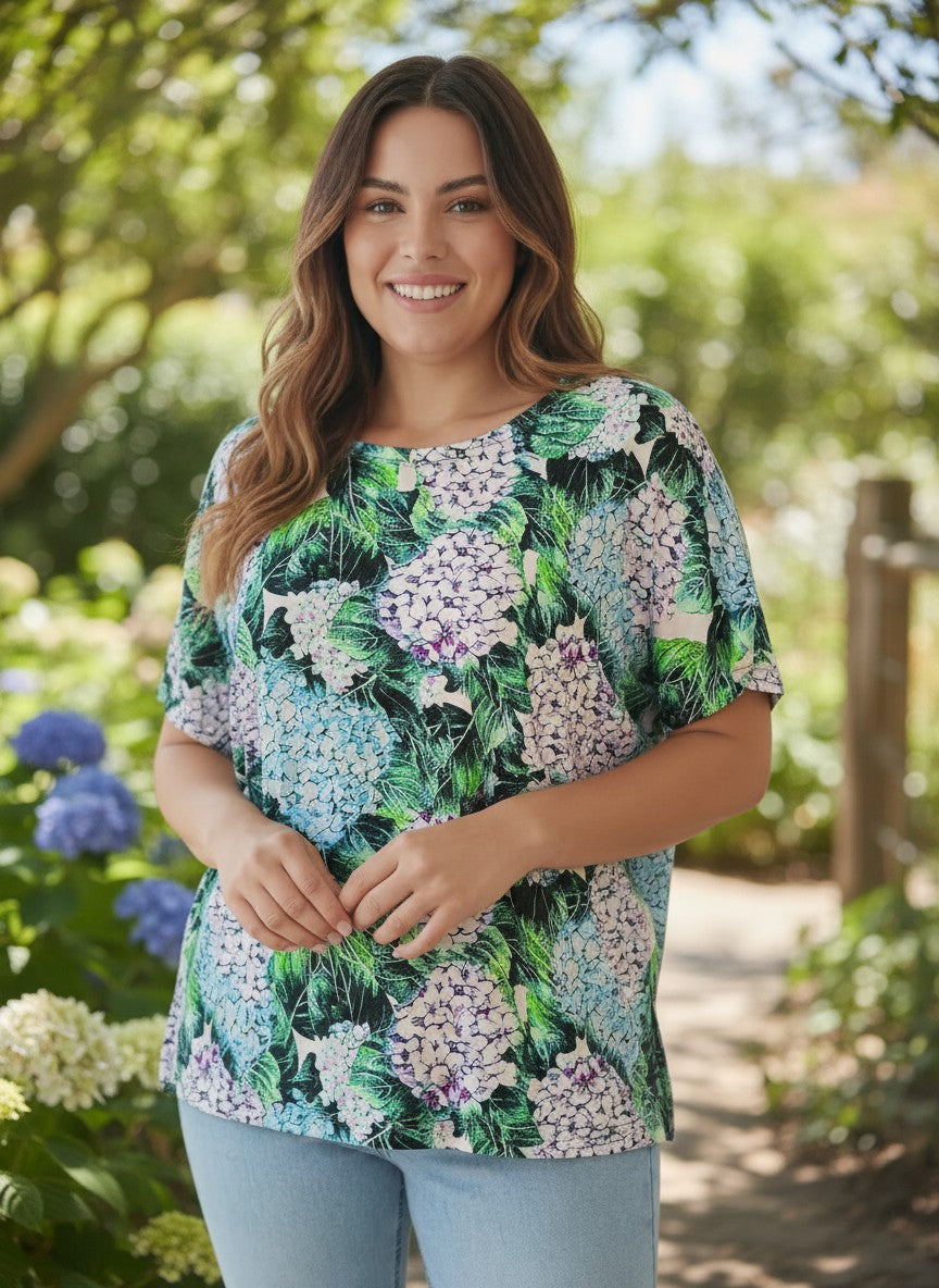 Bluza Botanical Muse – Confort și Stil Silk-Hortensii