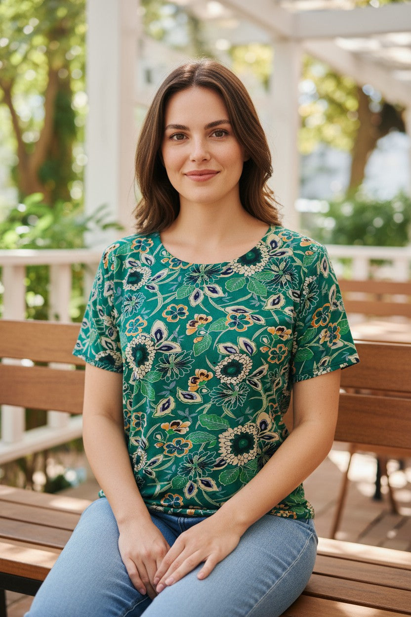 Bluză casual design floral vibrant imprimeu botanic